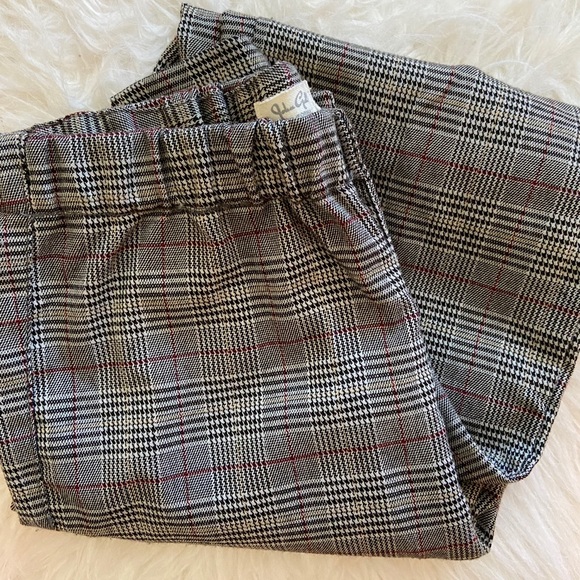 Brandy Melville Pants - brandy plaid pants